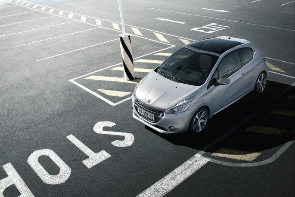TREND test Peugeot 208 1,6 Vti Allure