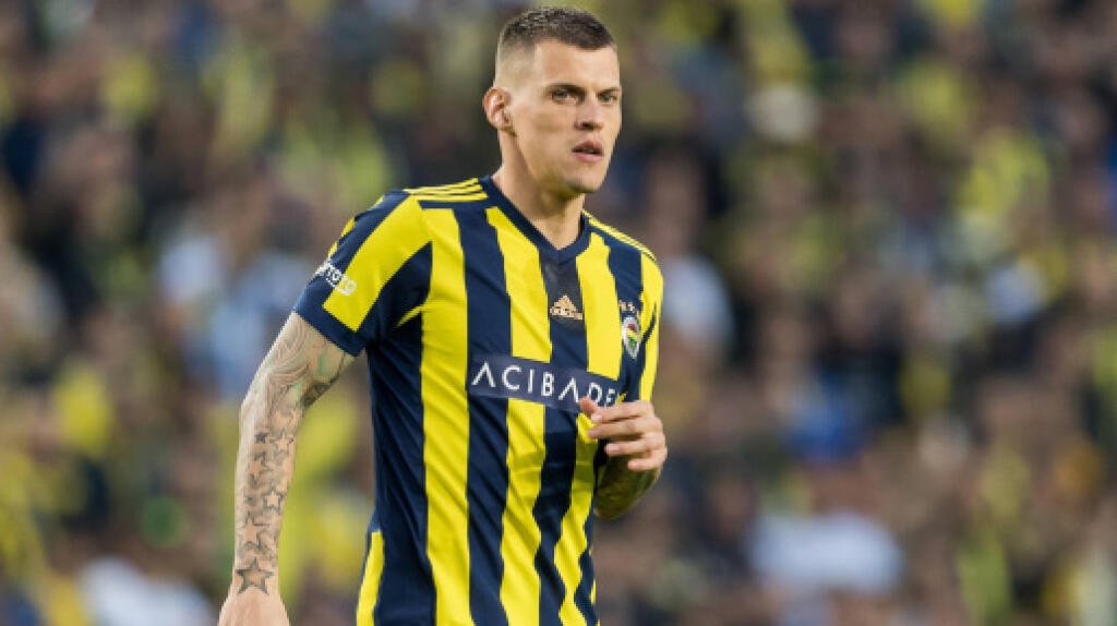 Martin Škrtel v drese Fenerbahce. Existuje možnosť, že v klube bude pokračovať ďalej
