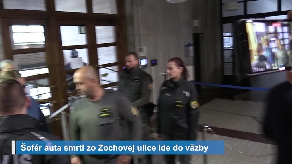 FOTO Zničený Deděček opäť na súde: Takto sa skrýval pred svetom