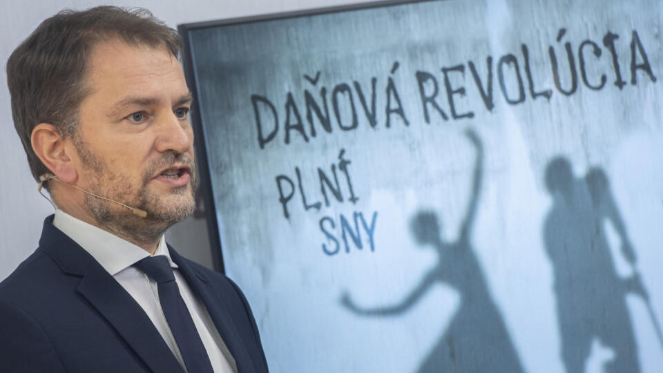 Na snímke podpredseda vlády a minister financií SR Igor Matovič počas brífingu s novinármi na tému: Daňová revolúcia: Zdaňovanie živnostníkov a reštauračný balík zmien 22. novembra 2021 v Bratislave. FOTO TASR - Martin Baumann