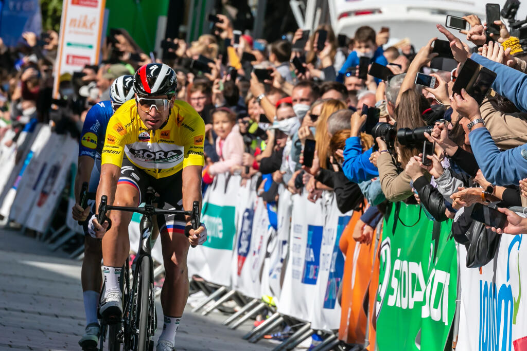 Na snímke je Peter Sagan v cieli štvrtej etapy cyklistických pretekov Okolo Slovenska v Trnave.