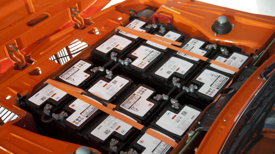BMW, batérie do elektrických vozidiel