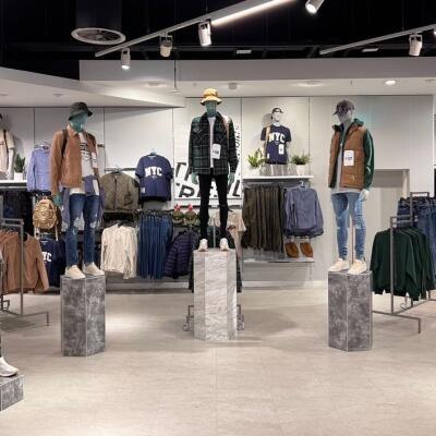 Na Slovensko prichádza lacný obchod s oblečením: POZNÁME DÁTUM OTVORENIA prvej predajne!