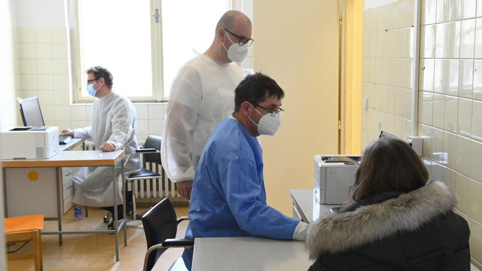 Nové očkovacie centrum Covid-19 otvorili 18. januára 2021 v Univerzitnej nemocnici L. Pasteura v Košiciach. Na snímke miestnosť registrácie v novom očkovacom centre. FOTO TASR – Milan Kapusta