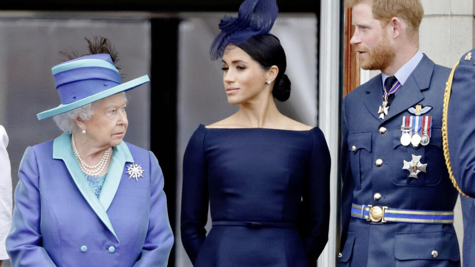 Kráľovná odmietla fotografa na stretnutí s dcérou princa Harryho a Meghan.