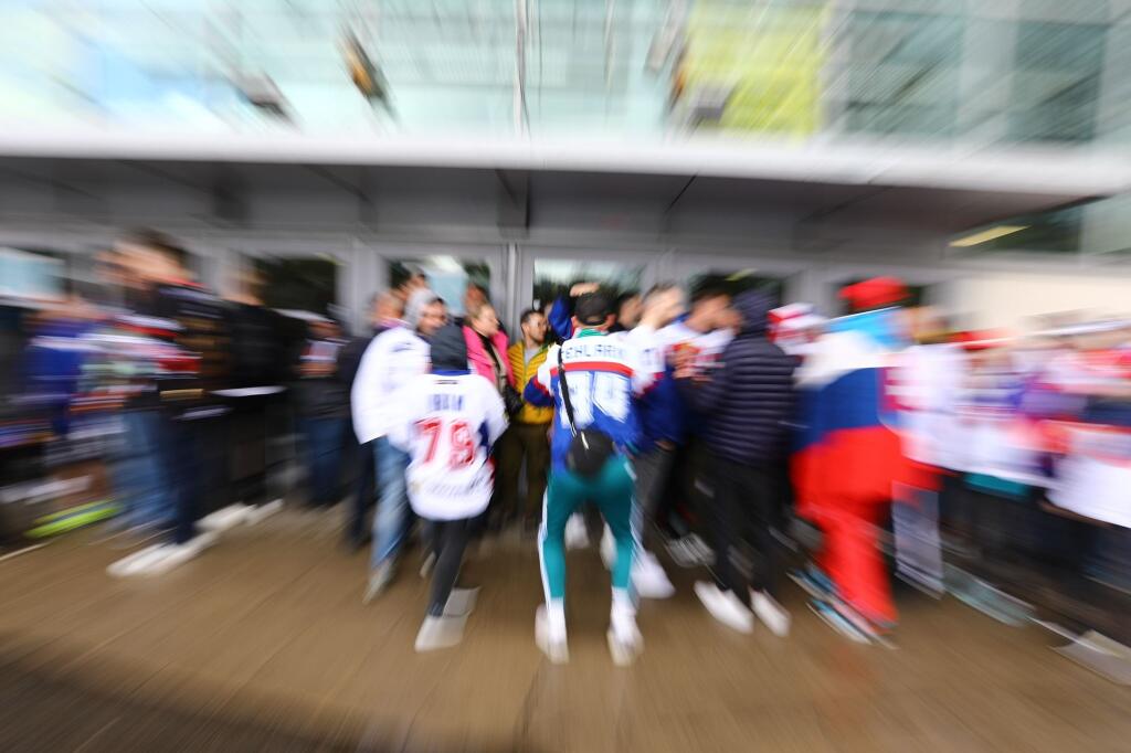 Slovenskí fanúšikovia to roztočili už pred Helsinki Ice Hall.