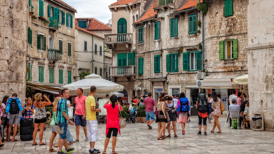 Split,,Croatia,-,July,21:,Tourists,Walk,In,The,Old