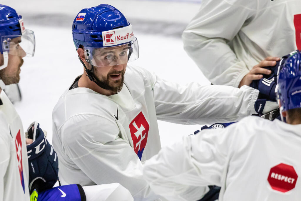 Prvý tréning slovenskej hokejovej reprezentácie v helsinskej hale Ice Hall pred zápasom s Francúzskom. Na snímke je Tomáš Tatar.