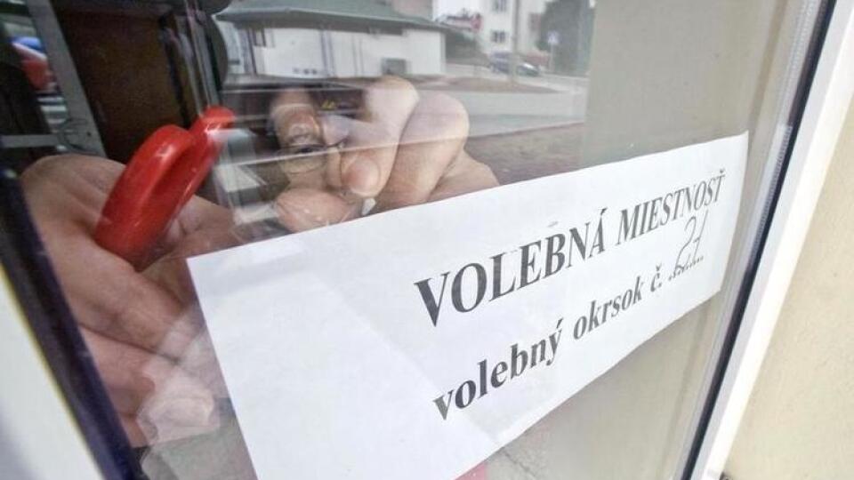 Poslanci prijali nové volebné kódexy, ktoré by mali byť jednotné pre všetky druhy volieb.