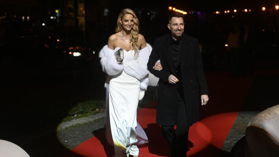 Michaela Kociánová prišla na Ples v opere so svojím dlhoročným kamarátom, moderátorom Brunom Ciberejom.
