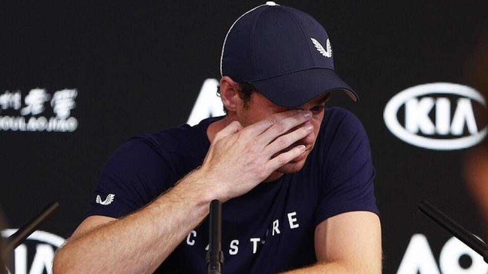 Som nadšený, že sa konečne vrátim na kurty. Queen's Club je pre mňa výnimočné miesto, vyhral som tu svoj prvý titul na okruhu ATP i na tráve," povedal Murray, ktorý je s piatimi trofejami najúspešnejší hráč tohto turnaja, na portáli lta.org.uk.
Podujatie v Queen's Clube je tradičná generálka na Wimbledon, ktorý odštartuje o dva týždne neskôr.