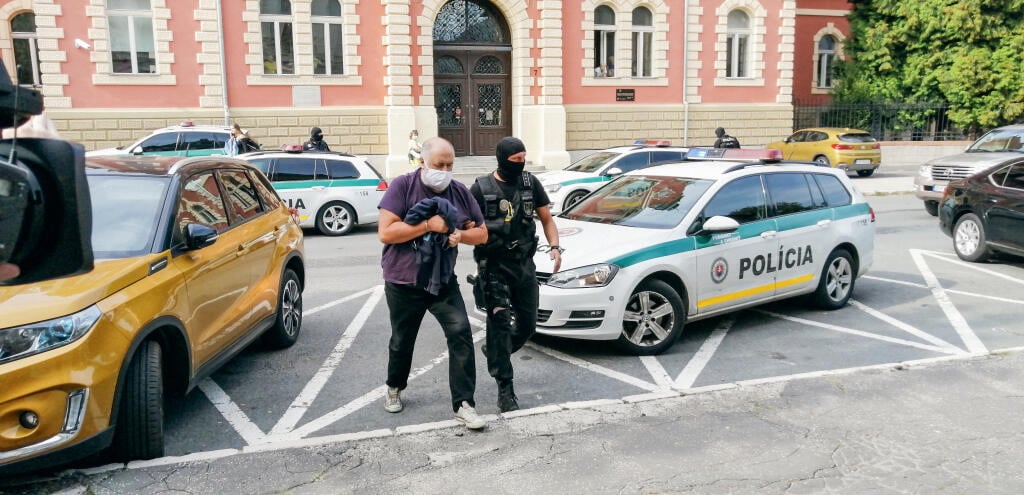 V rámci akcie Plevel zadržali aj bývalého krajského sudcu P. Polku.