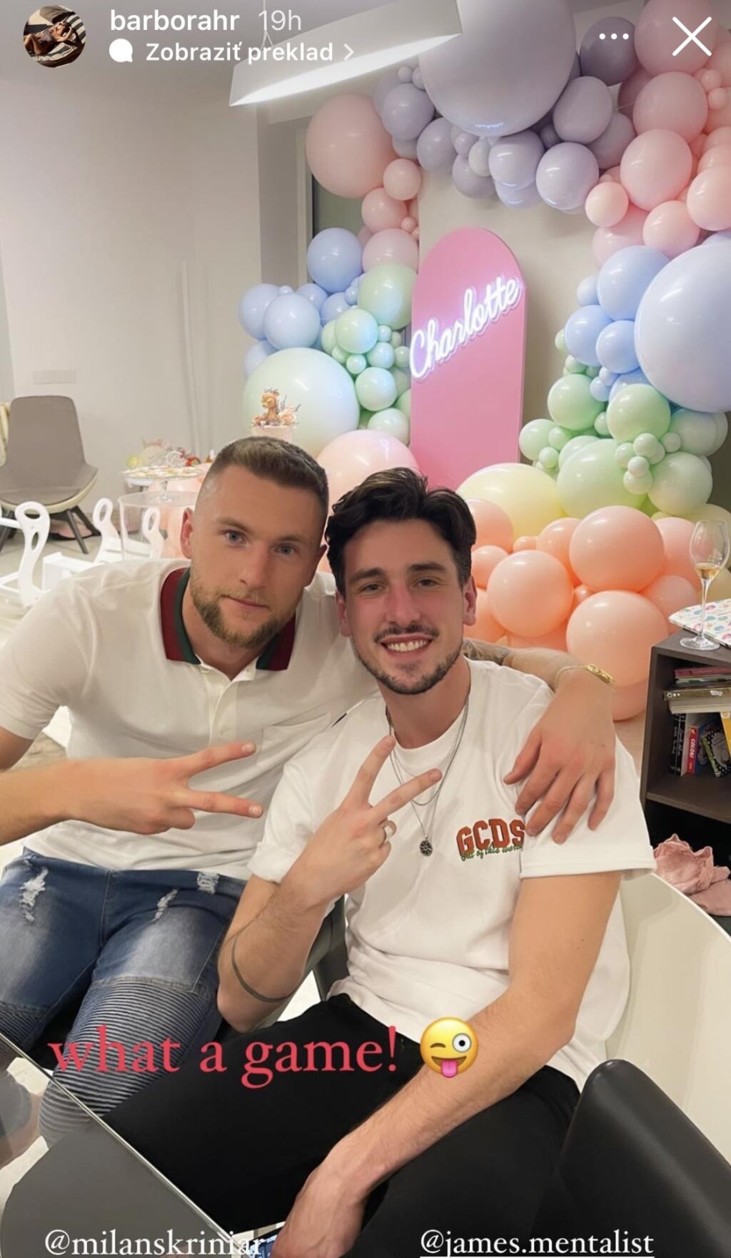 Milan Škrniar si zapózoval s talianskym ilúzionistom Jamesom.