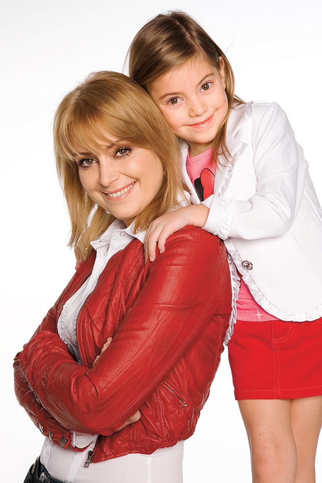 Zuzana Vačková, herečka, žena, úsmev, dcéra Maruška, matka, dieťa
Foto: Júlia Šimáková
Uverejnené: Báječná žena 17/2011
pôvodný súbor:IMG_7849.eps