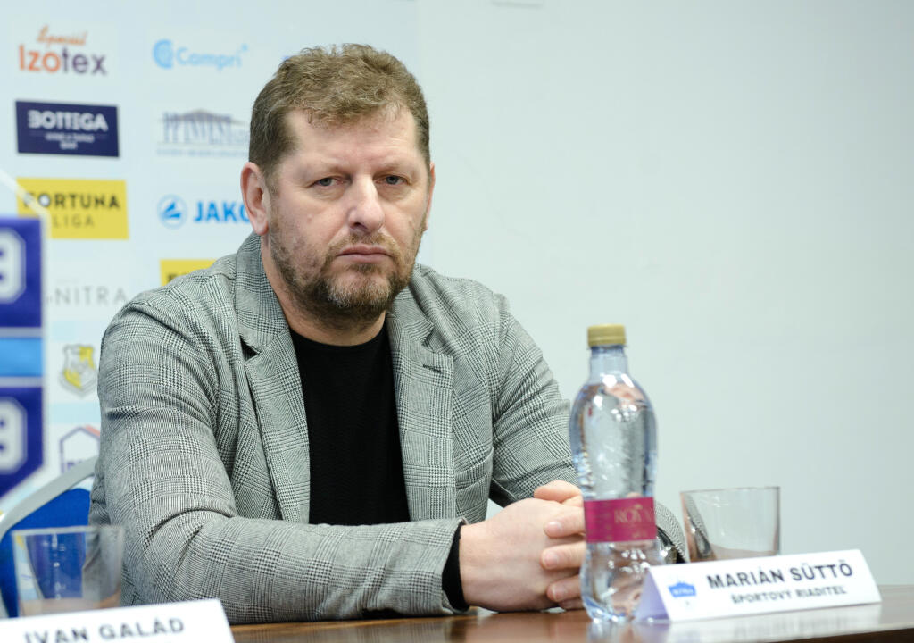 Novým trénerom futbalistov FC Nitra sa stal Marián Süttö (53), ktorý v uplynulej sezóne pôsobil vo fortunaligovom klube ako športový riaditeľ.