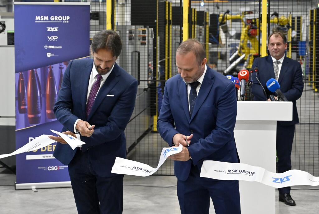 ZVS holding otvoril v Snine novú linku na výrobu tiel delostreleckej munície