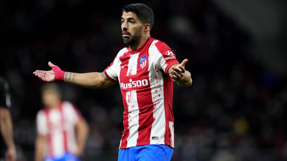 EBE 3 Madrid - Na snímke uruguajský útočník Atletica Luis Suárez gestikuluje v zápase 21. kola španielskej La Ligy vo futbale Atletico Madrid – UD Levante (0:1) v Madride v stredu 16. februára 2022. FOTO TASR/AP

Atletico Madrid's Luis Suarez reacts during a Spanish La Liga soccer match between Atletico Madrid and Levante at the Wanda Metropolitano stadium in Madrid, Spain, Wednesday, Feb. 16, 2022. (AP Photo/Manu Fernandez)