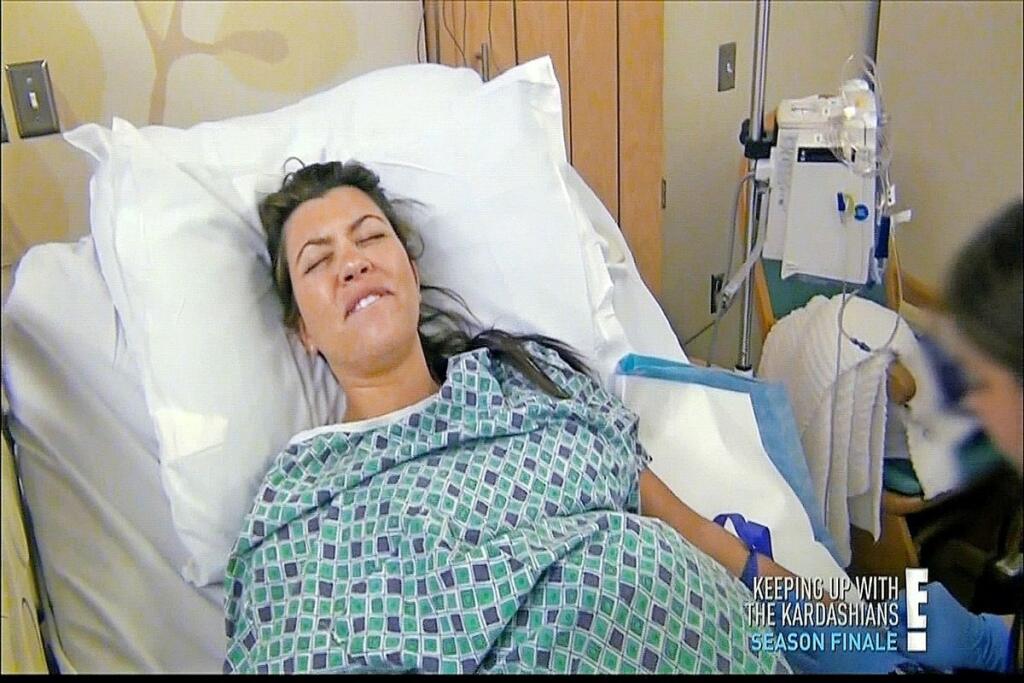 Kourtney porodila svoje druhé dieťa v priamom prenose pred kamerami.