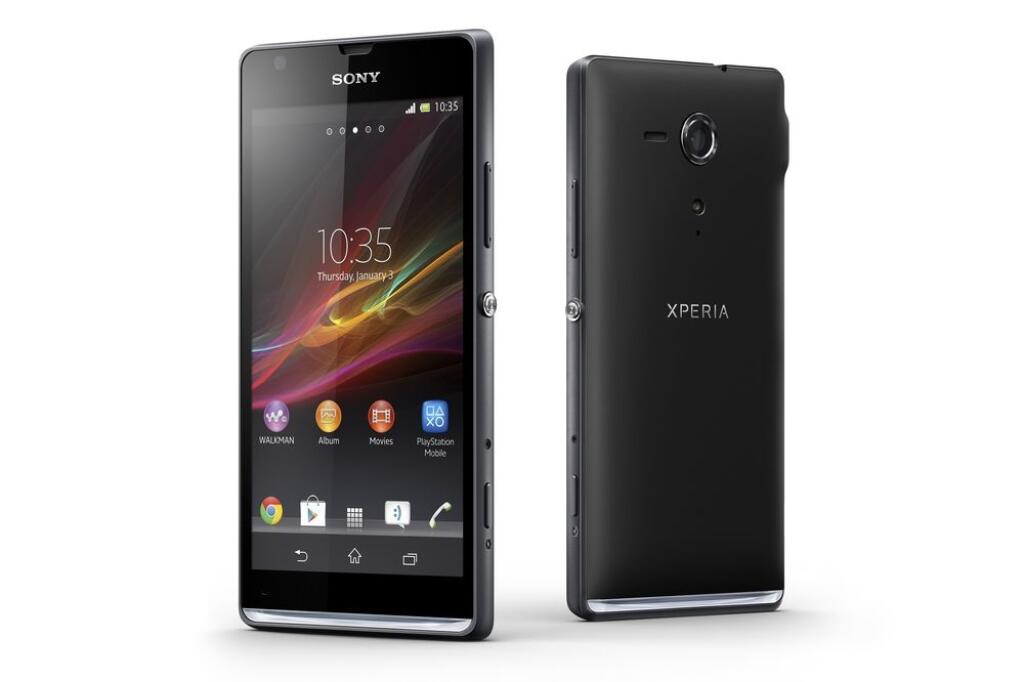 Sony Xperia SP: Mobil, čo sa hrá s farbami