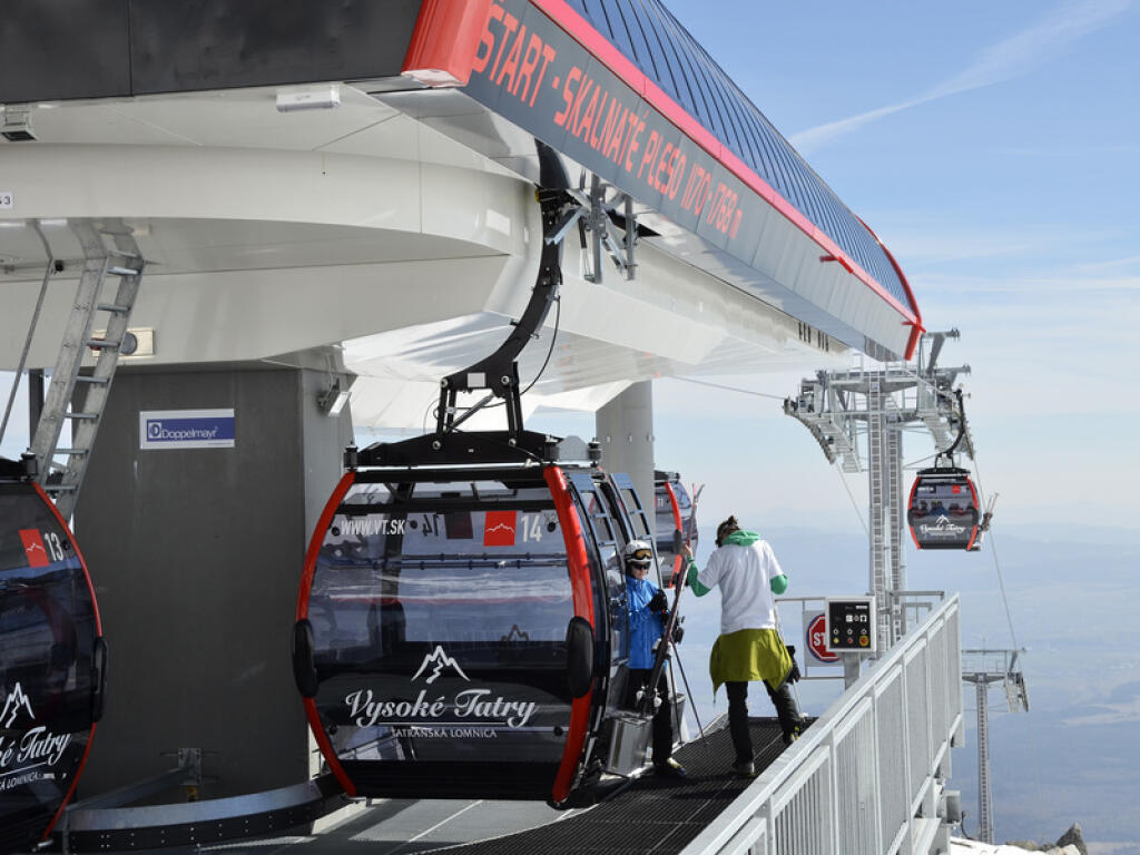 Spoločnosť Tatry Mountain Resorts, za ktorou je finančná skupina J&T, je vo Vysokých aj Nízkych Tatrách najväčším investorom.