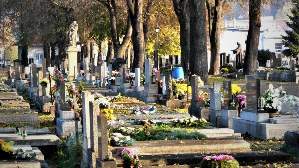 Vrbický cintorín v Liptovskom Mikuláši 27. októbra 2020.