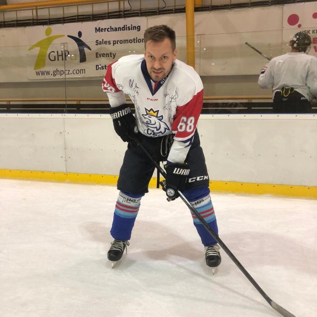 Tridsaťsedemročný Čech Martin Přecechtěl, ktorý trpel nevyliečiteľnou chorobou amyotrofická laterálna skleróza (ALS), zomrel v utorok 29. júna ráno vo Švajčiarsku, kde sa rozhodol podstúpiť asistovanú samovraždu.