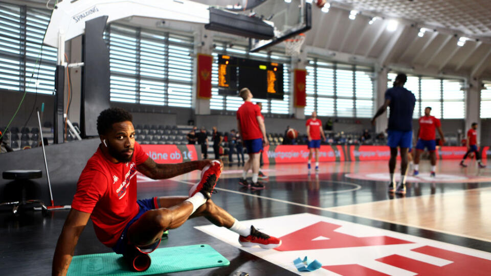 Basketbalisti Veľkej Británie mali hrať kvalifikačný duel v Bielorusku v piatok 25. februára.