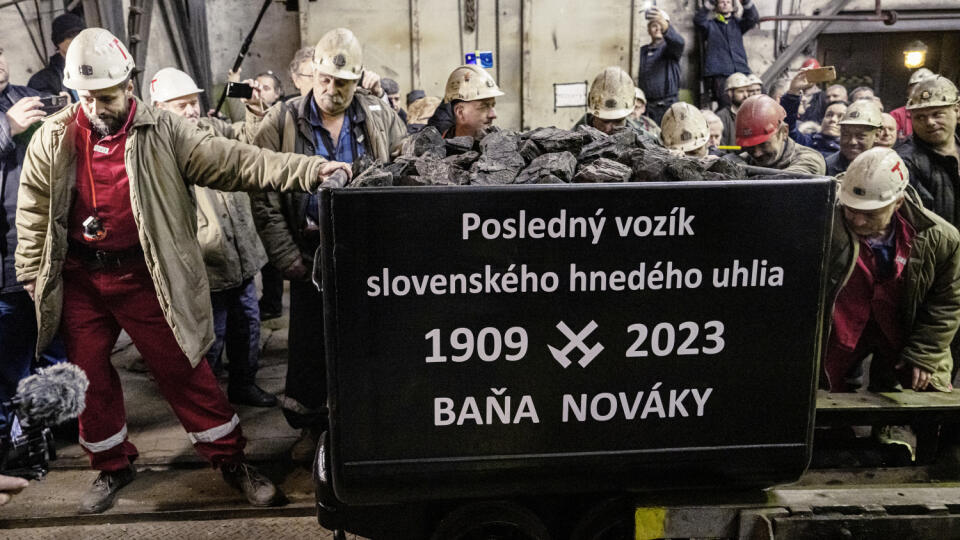 Areál nováckej bane čaká čiastočná demolácia, priestory, ktoré si firma plánuje ponechať, chce využiť na ďalšie projekty.