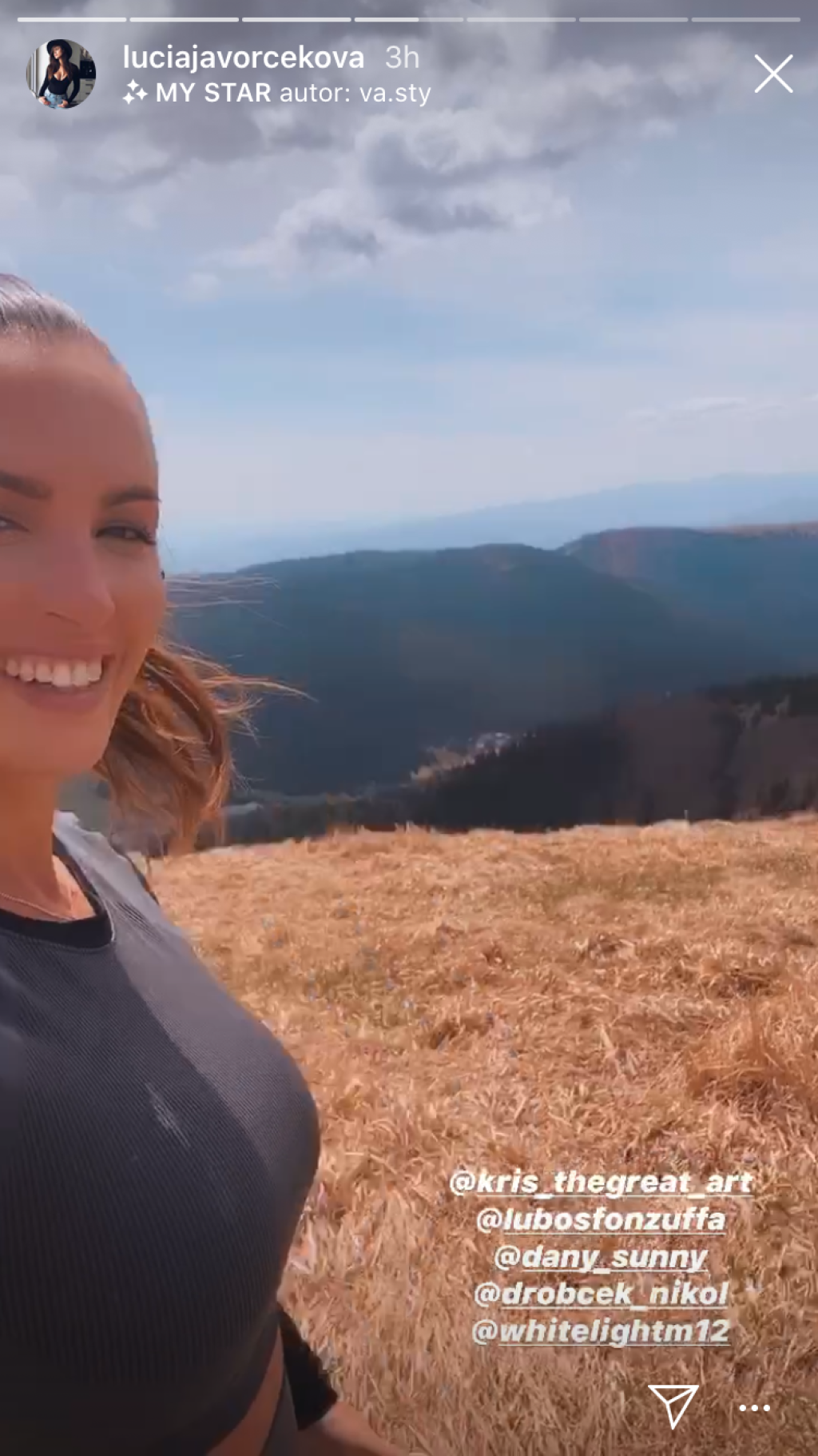 Šťastná Lucia dosiahla vrchol Zvolena s úsmevom na tvári.