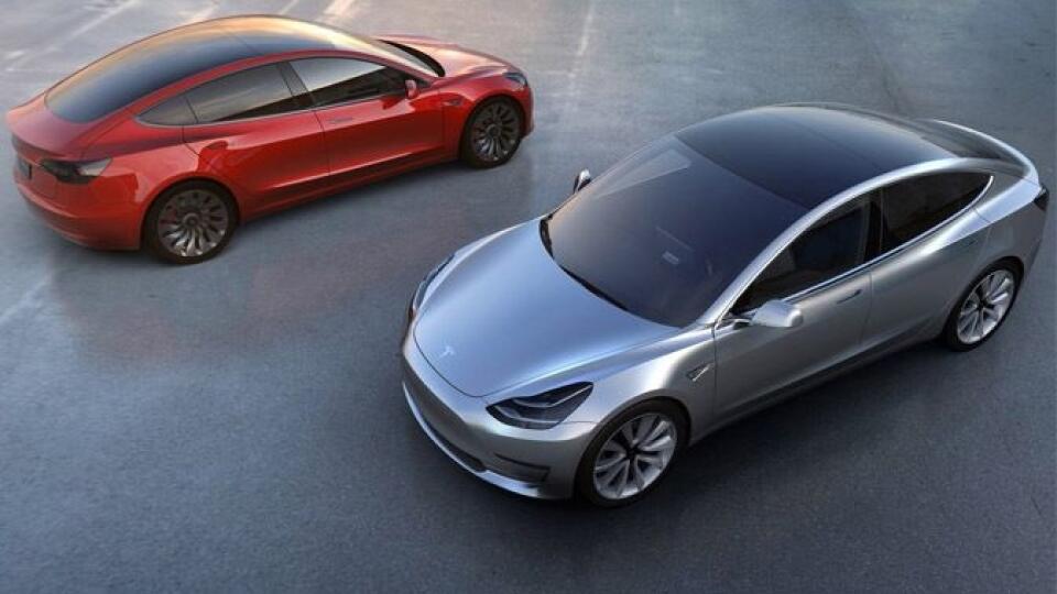 Súčasťou rezervácie na Tesla Model 3 je záloha