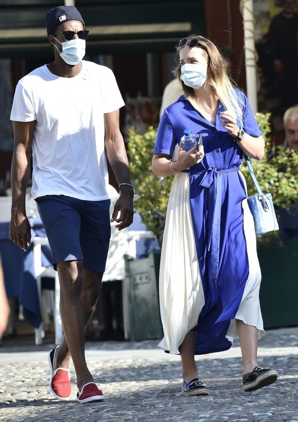 Monfils a Svitolinová vyrazili na spoločnú dovolenku do talianskeho Portofino. Hviezdny tenisový párik mal, ako inak, v pätách paparazzi fotografov.