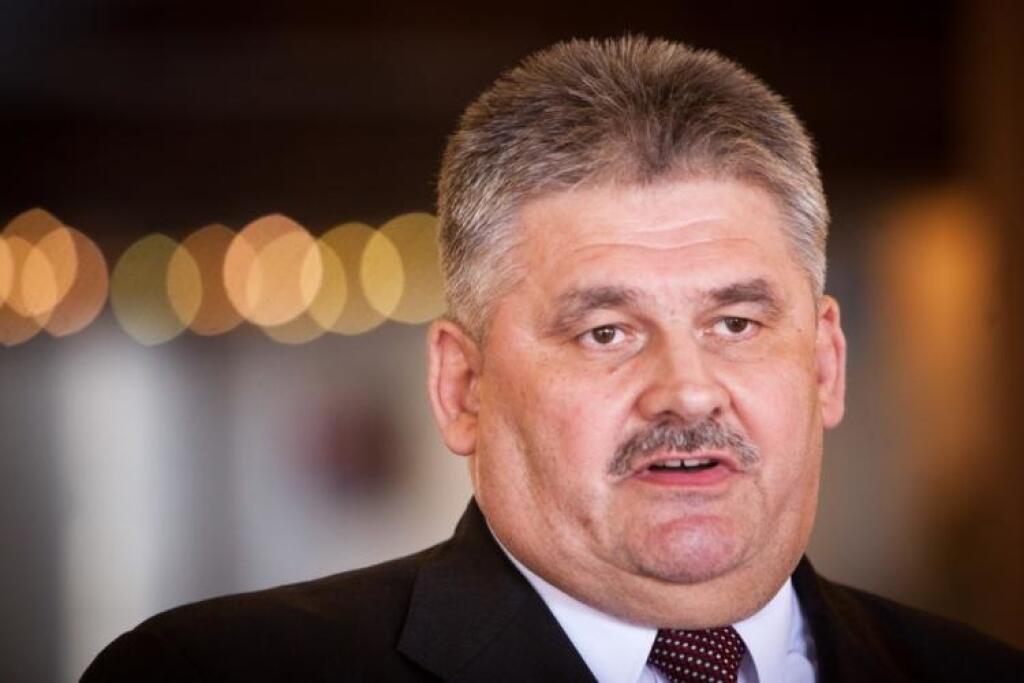 Kto sú členovia tretej Ficovej vlády