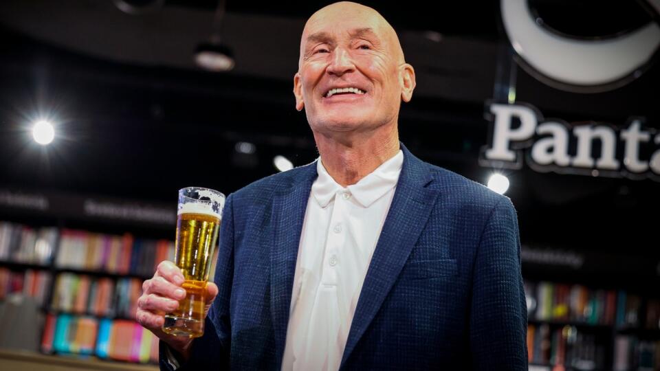 Craig Ramsay krstil svoju autobiografiu o Slovensku.