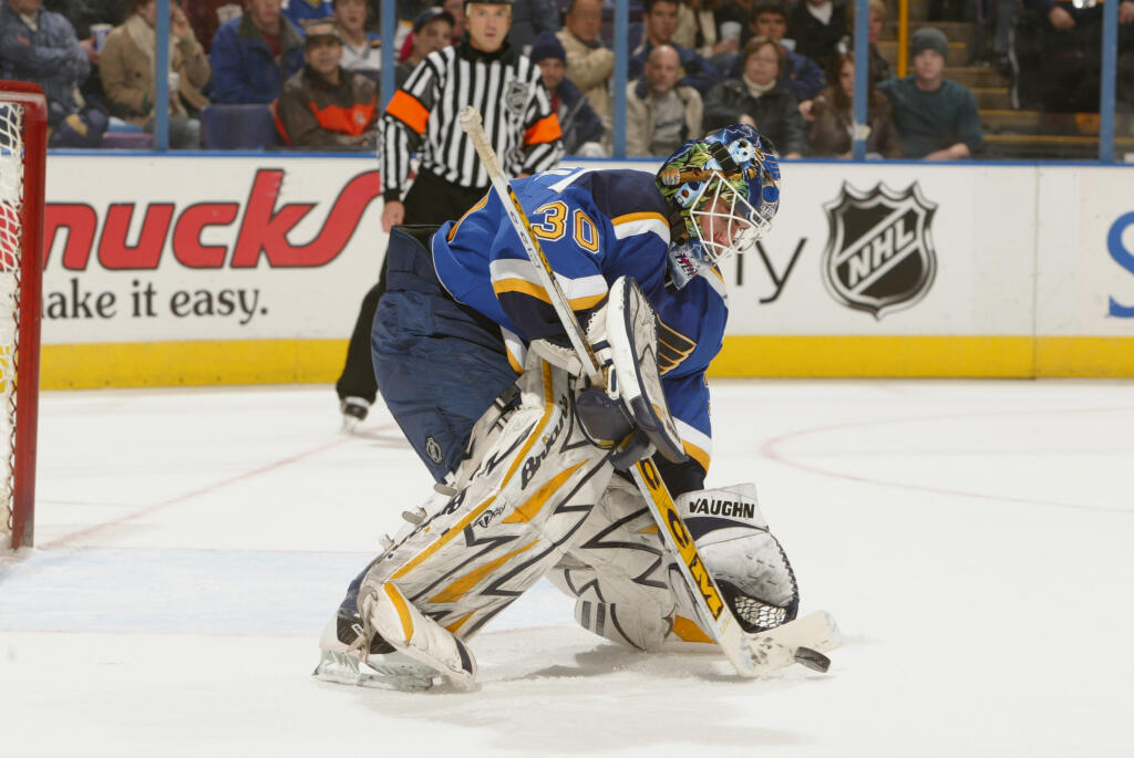 V drese St. Louis Blues odchytal Jason 38 zápasov v NHL.