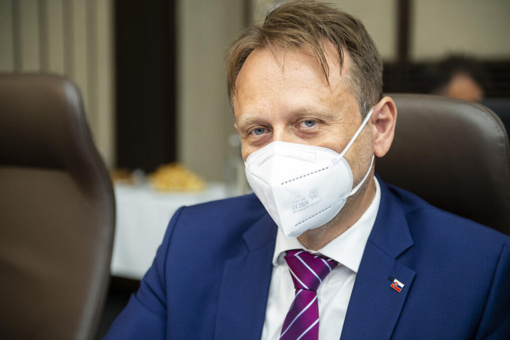 Na snímke minister pôdohospodárstva a rozvoja vidieka SR Samuel Vlčan (nominant OĽaNO) počas 22. rokovania vlády SR 14. júla 2021 v Bratislave. FOTO TASR - Jakub Kotian