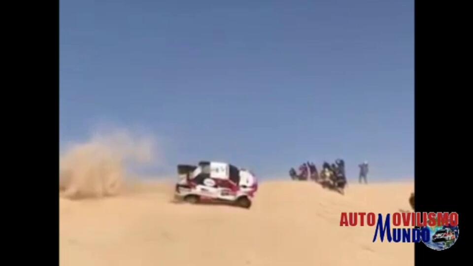 VIDEO Fernando Alonso mal v 10. etape Rely Dakar strašidelne vyzerajúcu nehodu