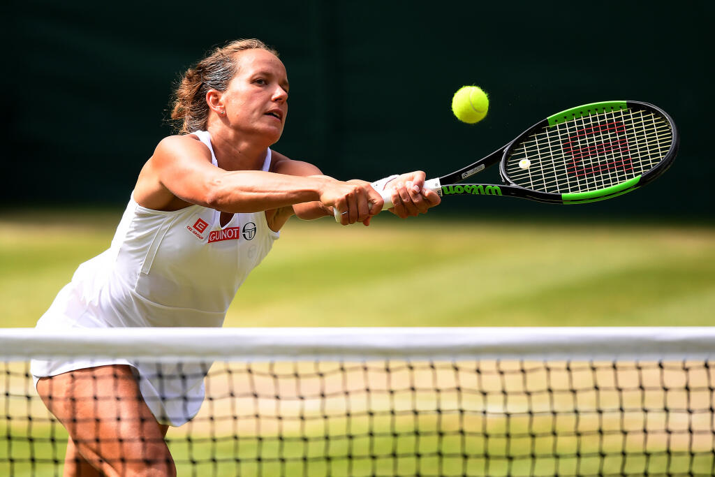 Barbora Strýcová sa s Wimbledonom rozlúčila až v semifinále. Finálové brány jej v pomere 0:2 zavrela Serena Williamsová, ktorá však finále nezvládla. Česká tenistka za semifinále zinkasovala poriadny balík 746,572 dolárov!