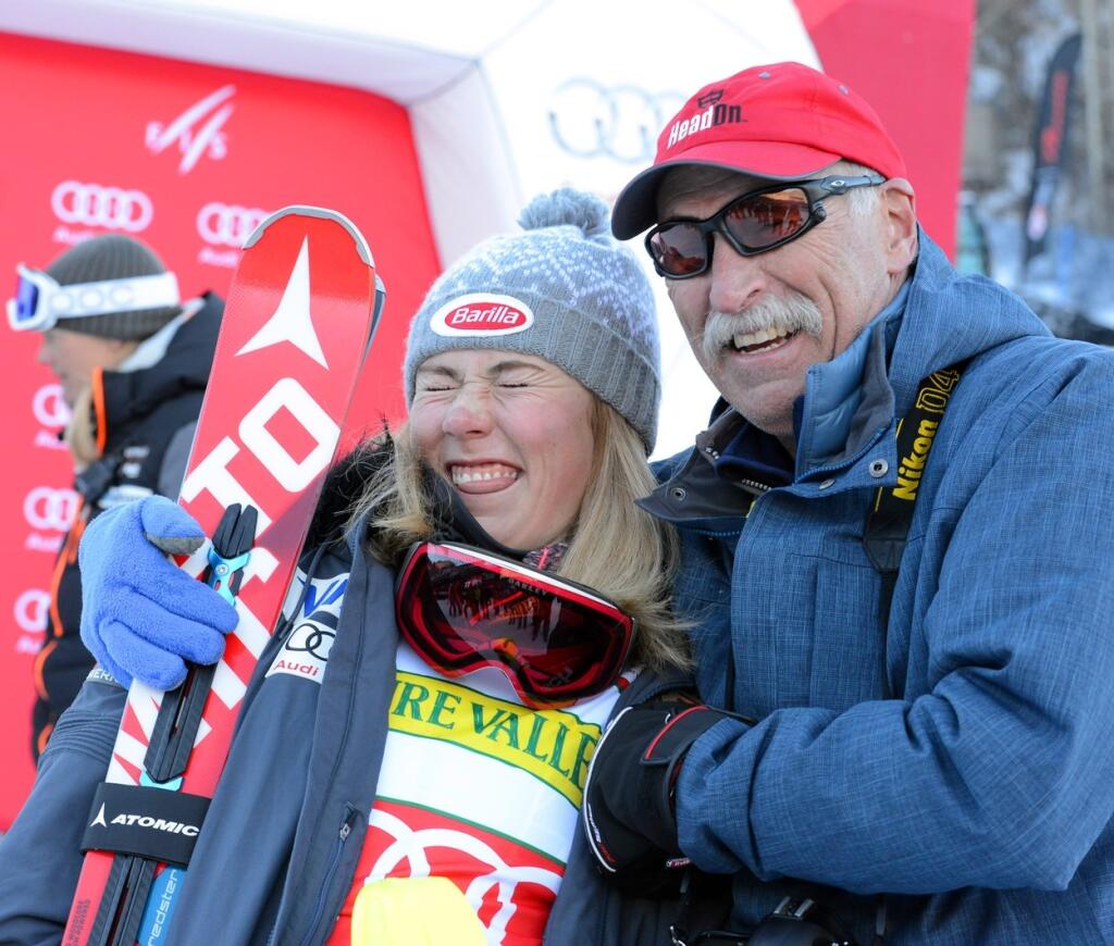 Jeff Shiffrin podporoval Mikaelu v jej kariére.