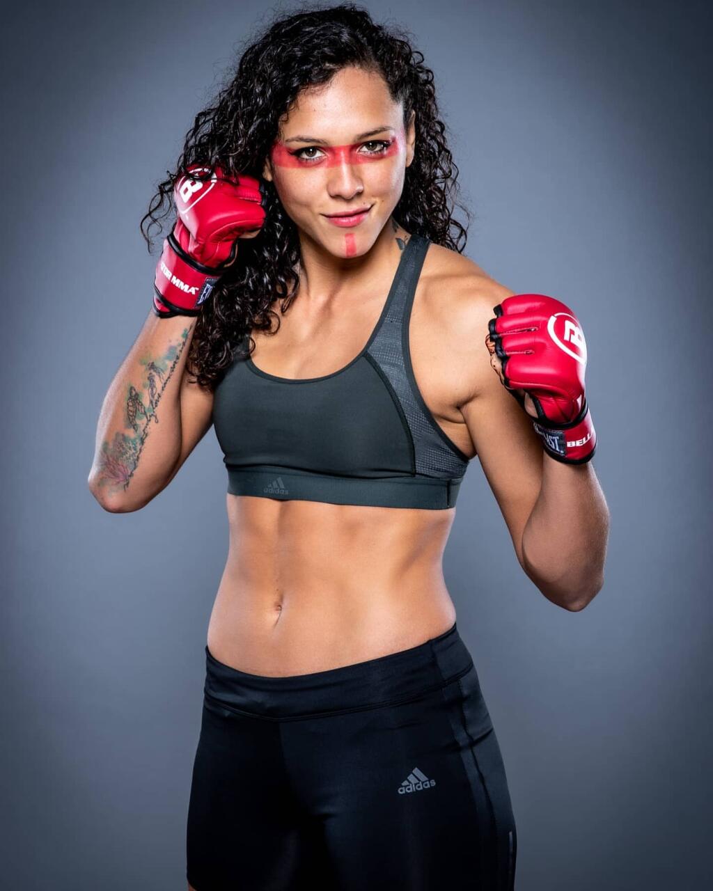 Trapas, s ktorým treba rátať. MMA bojovníčka Alejandra Lara (26) na svoj posledný zápas len tak rýchlo nezabudne.