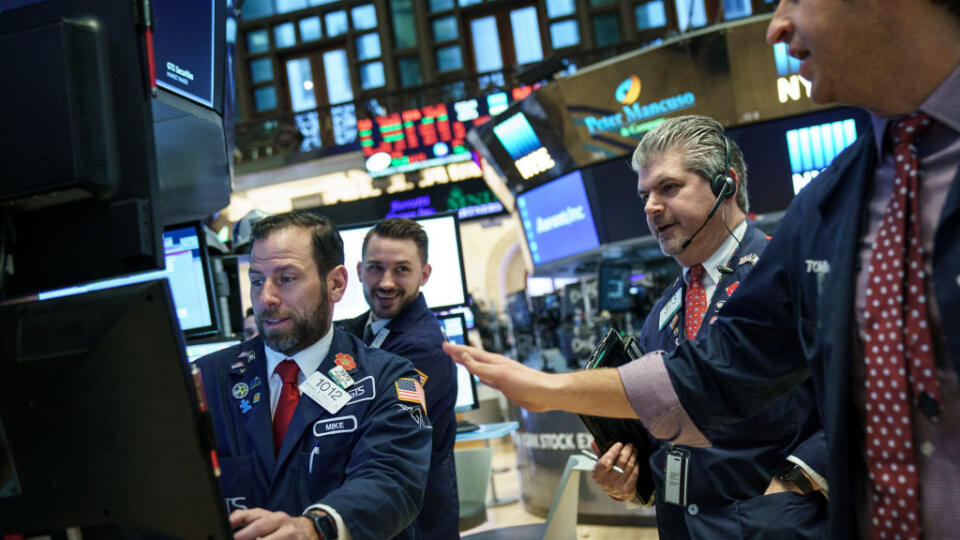 Technology Sector Drags Down Major Stock Indexes