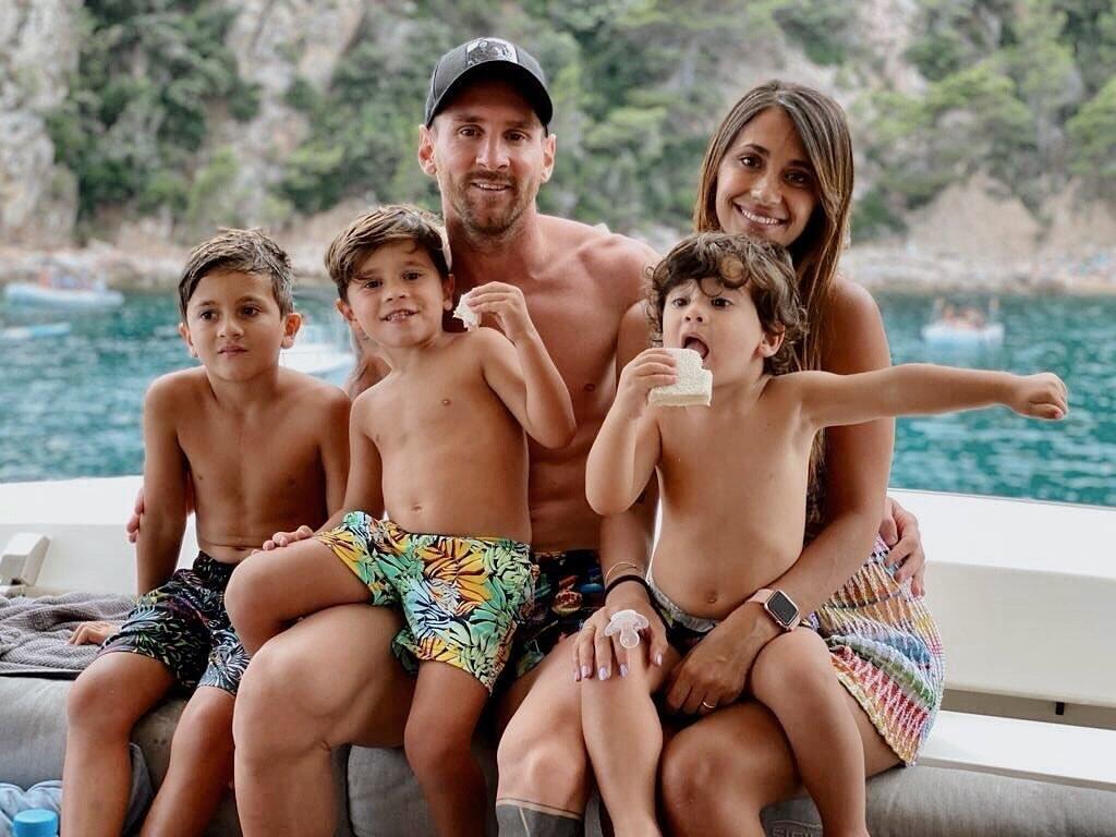 Lionel Messi pri rozhodovaní o odchode z Barcelony myslel aj na rodinu.