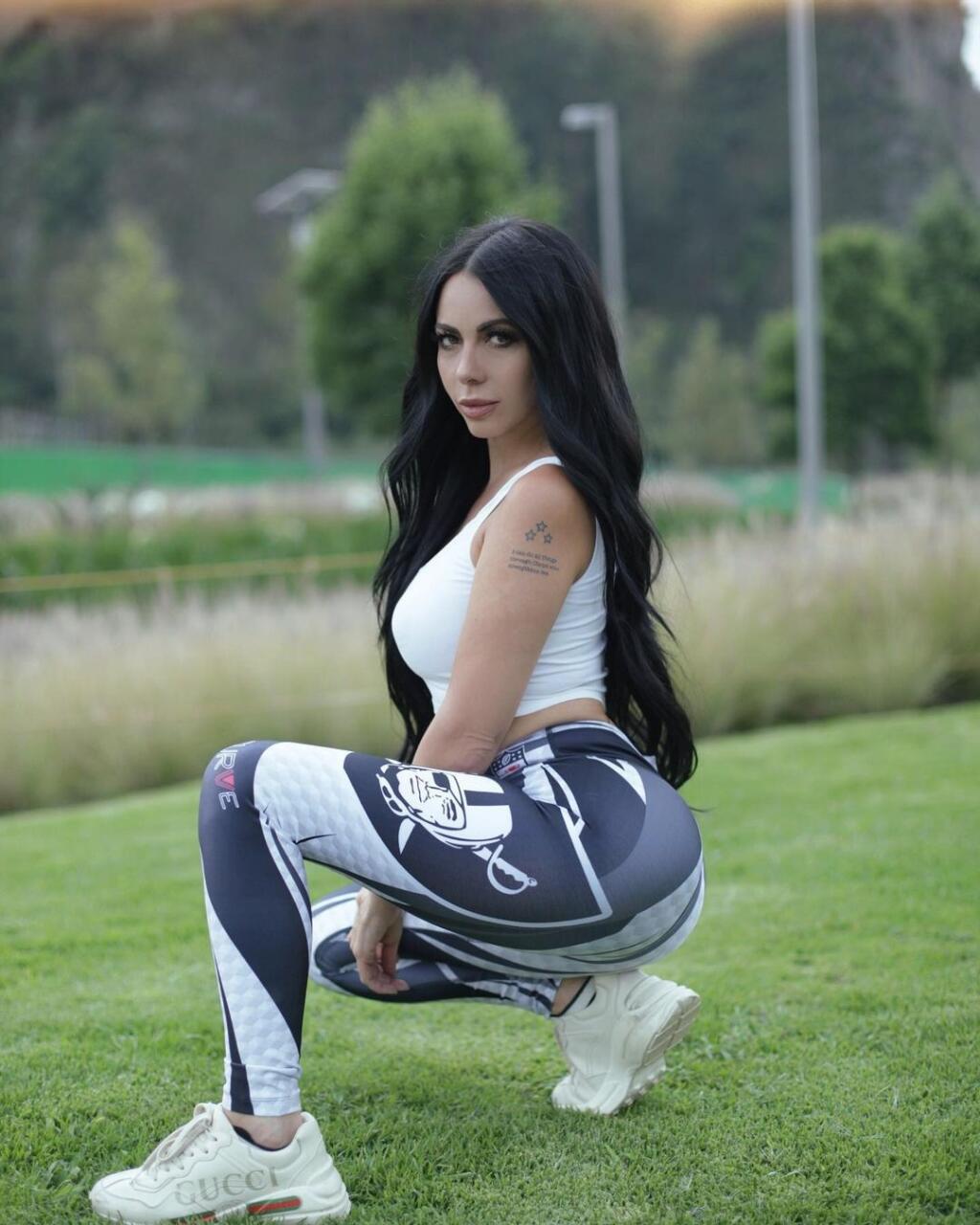 Jimena Sanchezová stíha aj fotiť provokatívne zábery pre svojich fanúšikov.