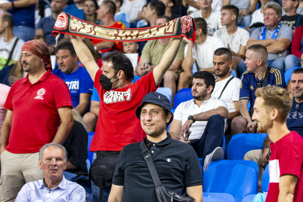 Na Tehelnom poli sa stretol v 3. kole kvalifikácie európskej ligy ŠK Slovan Bratislava a Olympiacos FC.