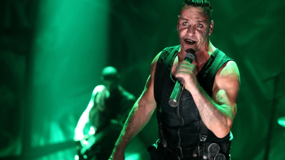 Koncert skupiny Rammstein v Bratislave. Zimny stadion Ondreja Nepelu.
Lider skupiny - Till Lindemann