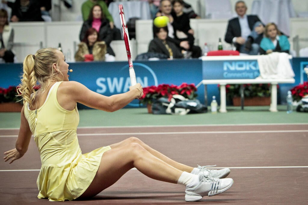 Na snimke svetova zenska tenisova jednotka Caroline Wozniacki pocas exhibicneho tenisoveho zapasu TENNIS CLASSIC.