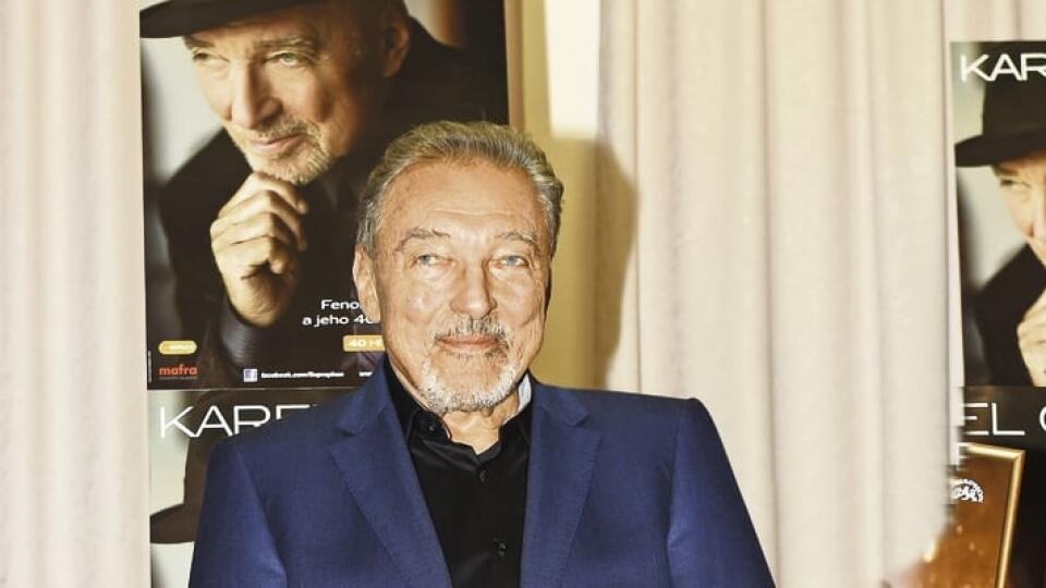 Karel Gott sa po
chemoterapii skvele zotavil
a opäť pracuje.