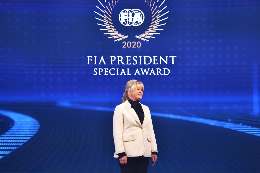 V roku 2020 sa Corinna ukázala na verejnosti až na konci roka, keď prevzala cenu za Michaela. Za posledný rok jej pribudlo niekoľko kíl.