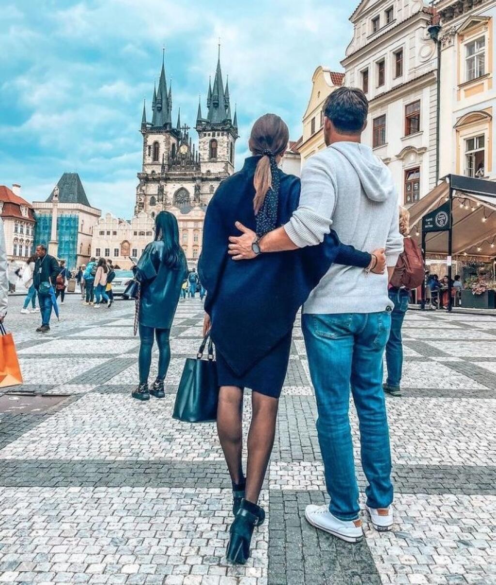 Naša bývalá tenistka sa pochválila na sociálnej sieti aj takouto spoločnou fotografiou z Prahy.