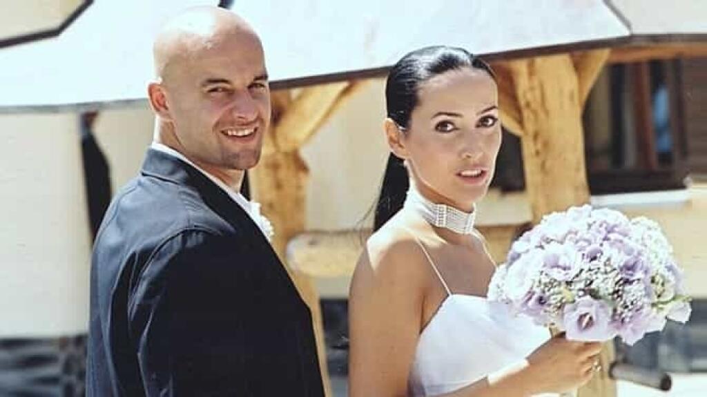 Pavol Demitra si zobral za manželku dlhoročnú priateľku Majku a majú spolu dve deti.