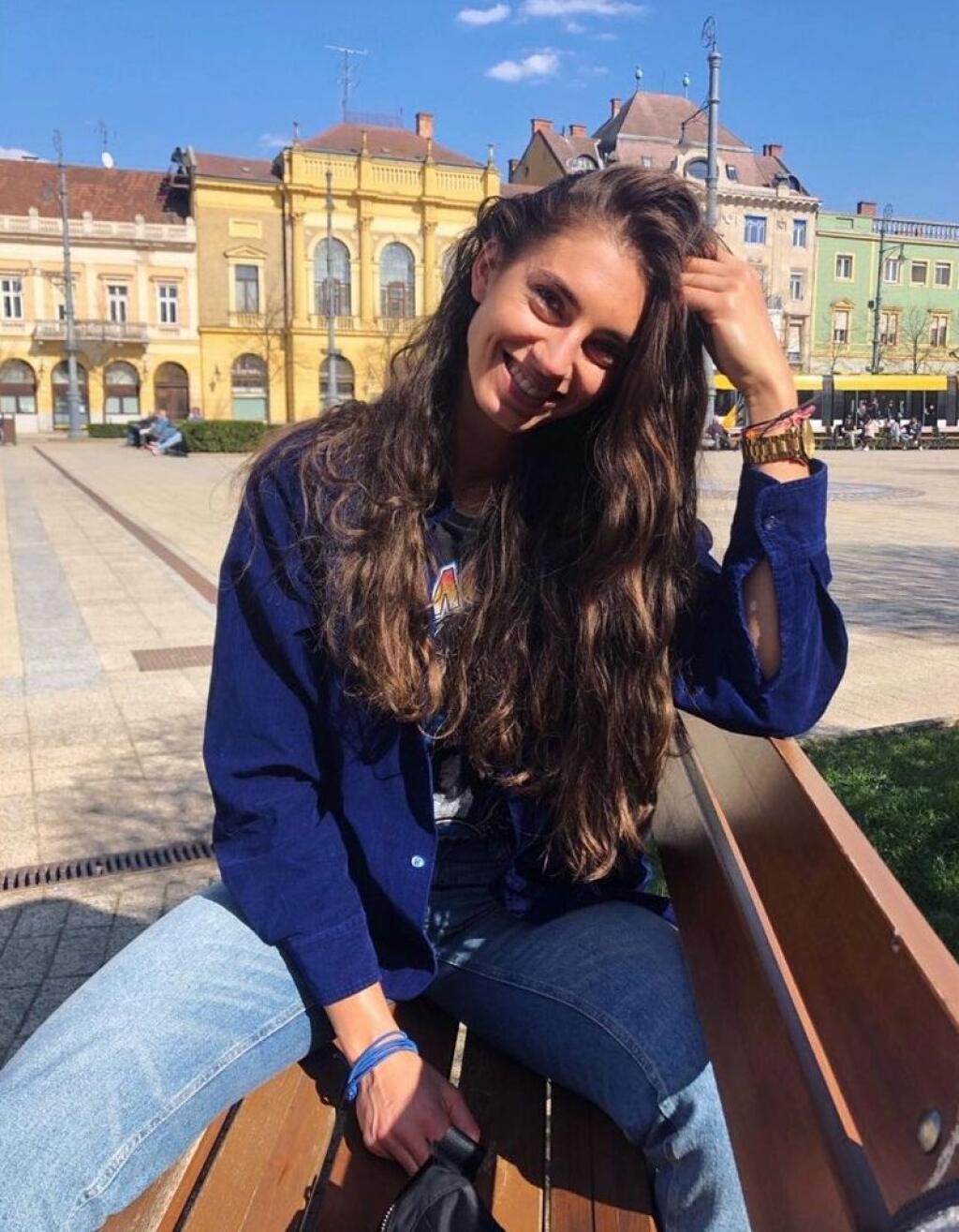 Smečiarka Nikola Radosová je naozaj krásna žena, za ktorou sa otočí nejeden chlap, čo poviete?